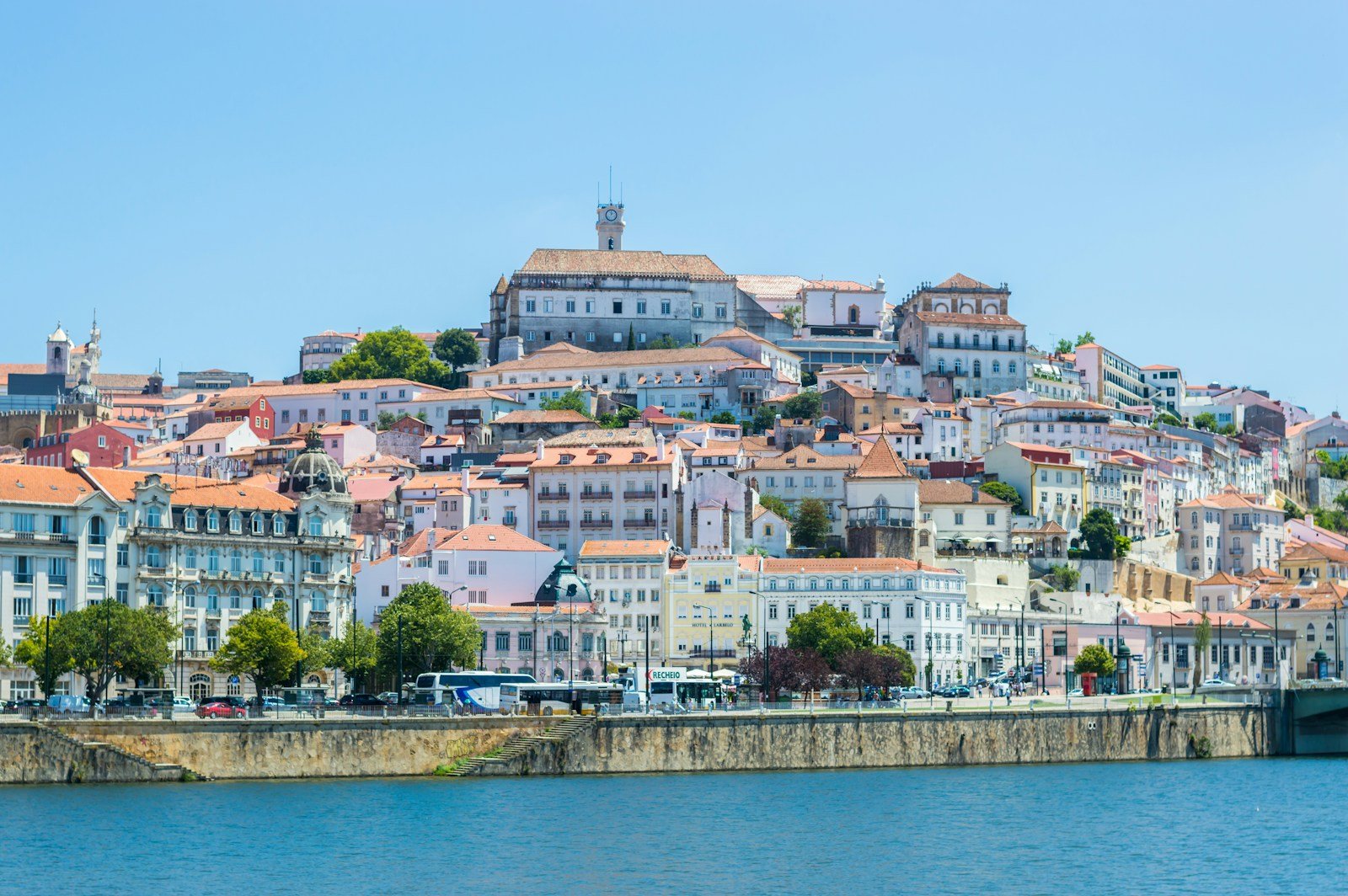 Coimbra — investir au Portugal — demande étudiante